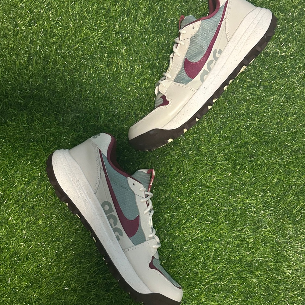 Nike Men’s Low-Top Sneakers - White, Teal & Burgundy